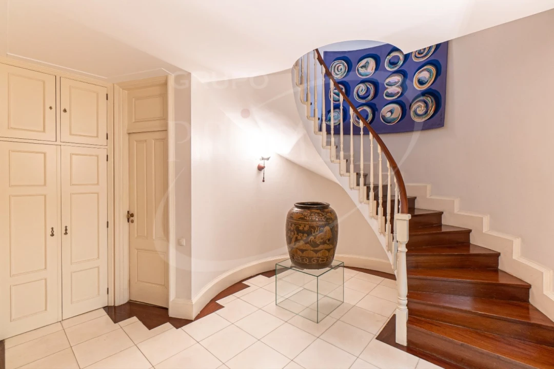 Moradia T5 para Arrendamento em Aldoar, Foz do Douro e Nevogilde Foto 4