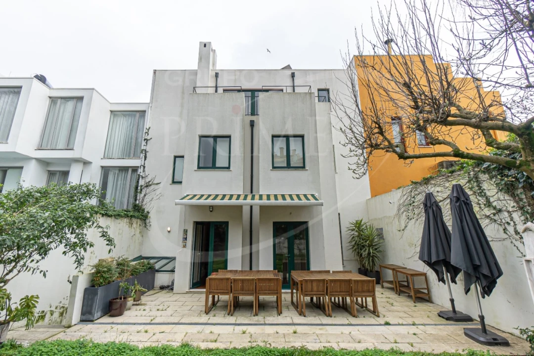 Moradia T5 para Arrendamento em Aldoar, Foz do Douro e Nevogilde Foto 16