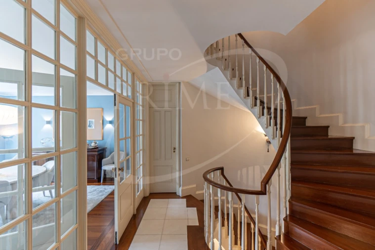 Moradia T5 para Arrendamento em Aldoar, Foz do Douro e Nevogilde Foto 6