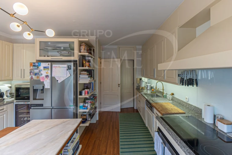 Moradia T5 para Arrendamento em Aldoar, Foz do Douro e Nevogilde Foto 48