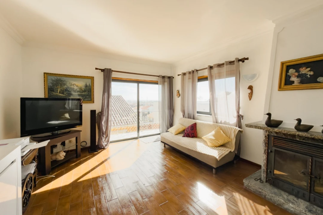 Moradia T4 para Venda em Alcabideche Foto 4