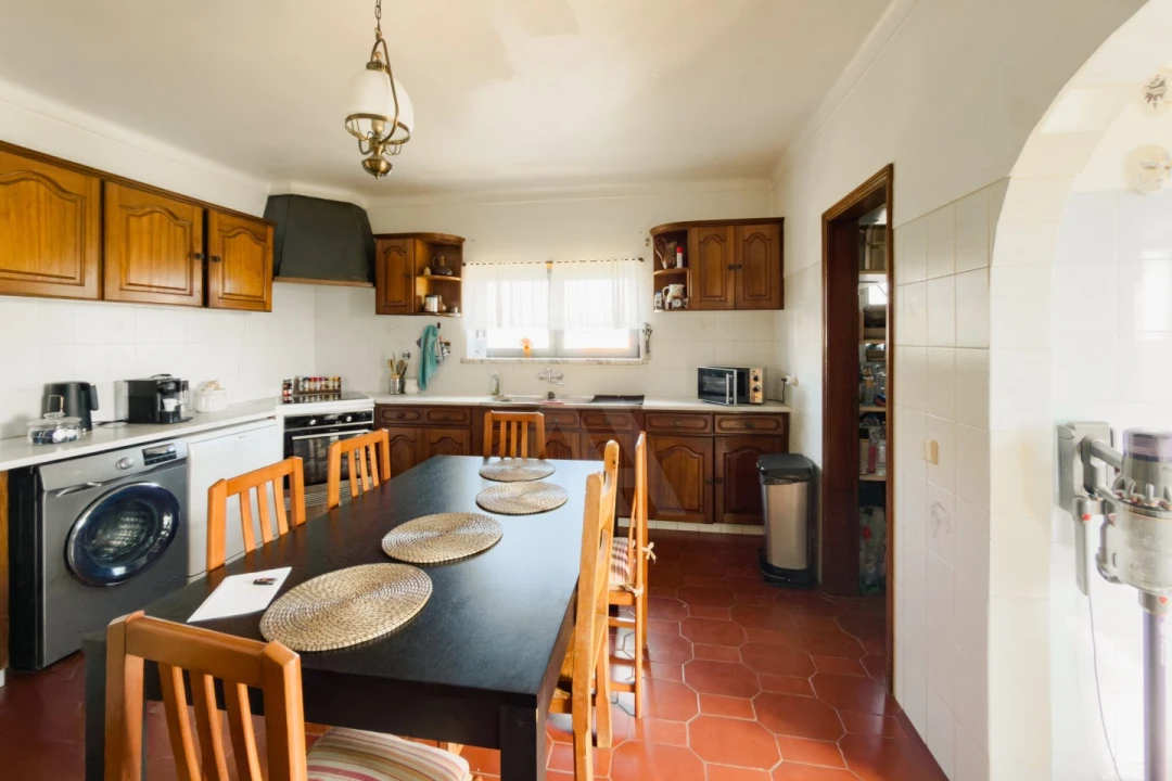 Moradia T4 para Venda em Alcabideche Foto 11