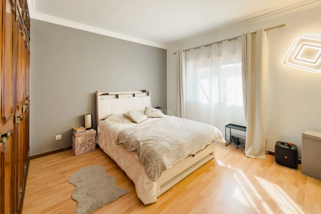 Moradia T4 para Venda em Alcabideche Foto 24