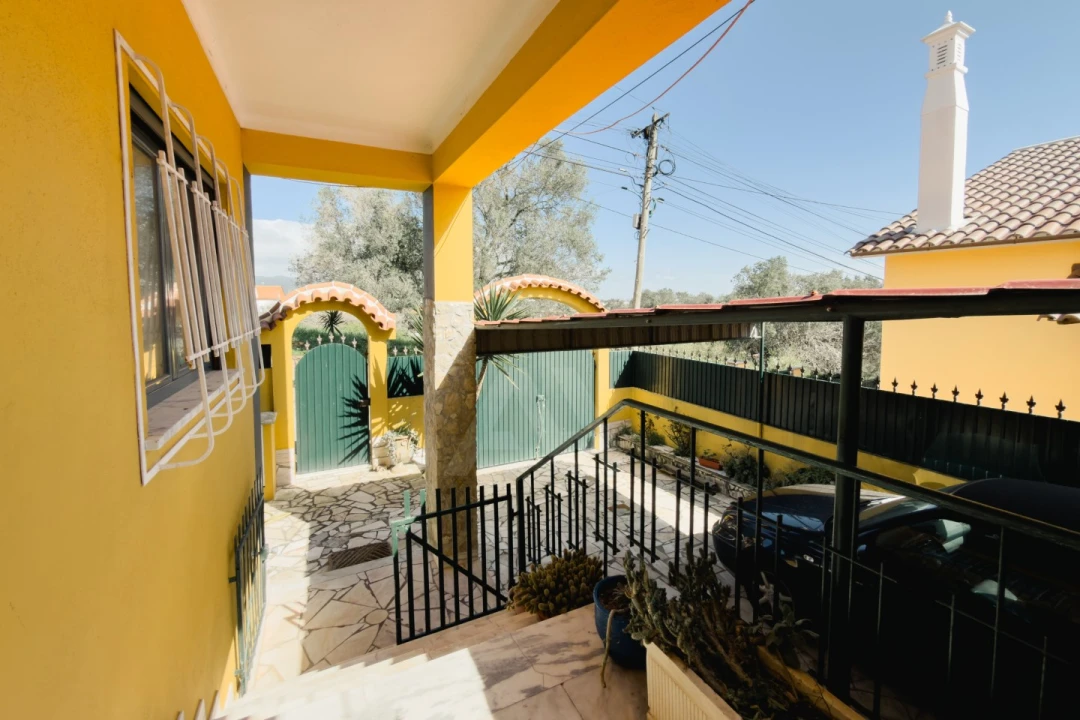 Moradia T4 para Venda em Alcabideche Foto 38