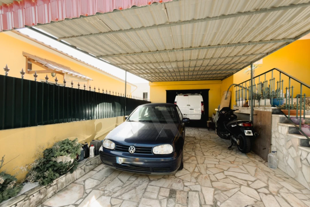 Moradia T4 para Venda em Alcabideche Foto 39