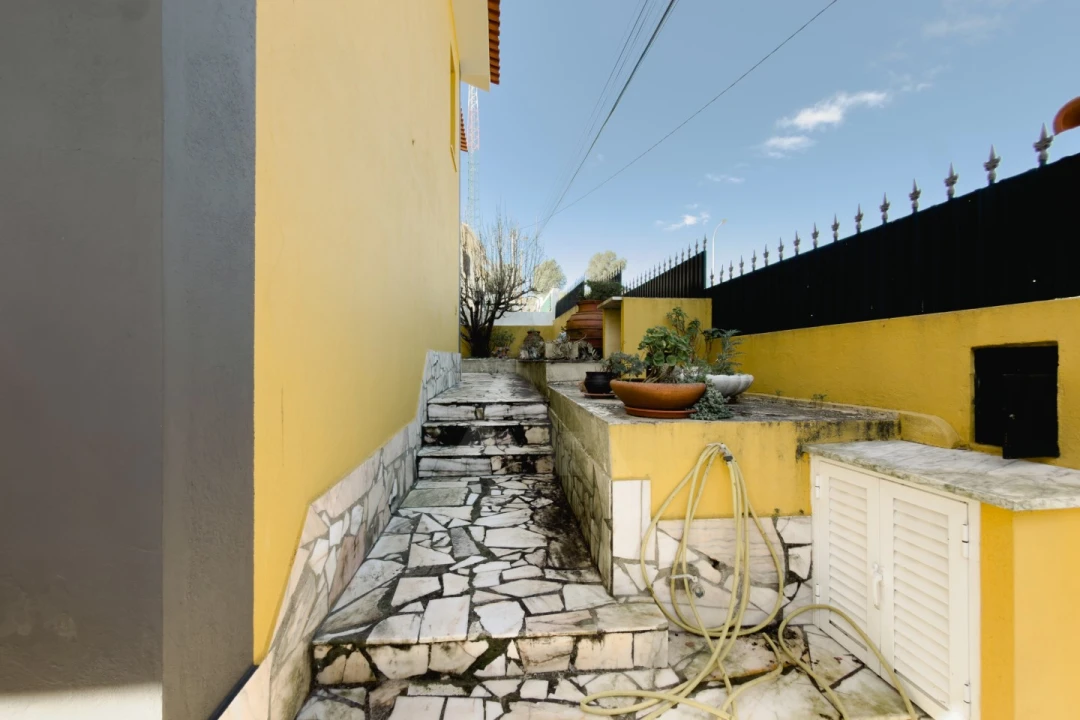 Moradia T4 para Venda em Alcabideche Foto 41