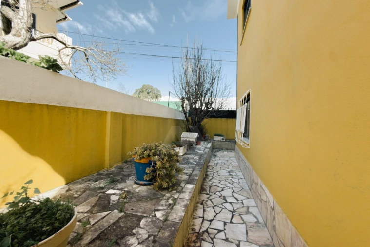 Moradia T4 para Venda em Alcabideche Foto 42