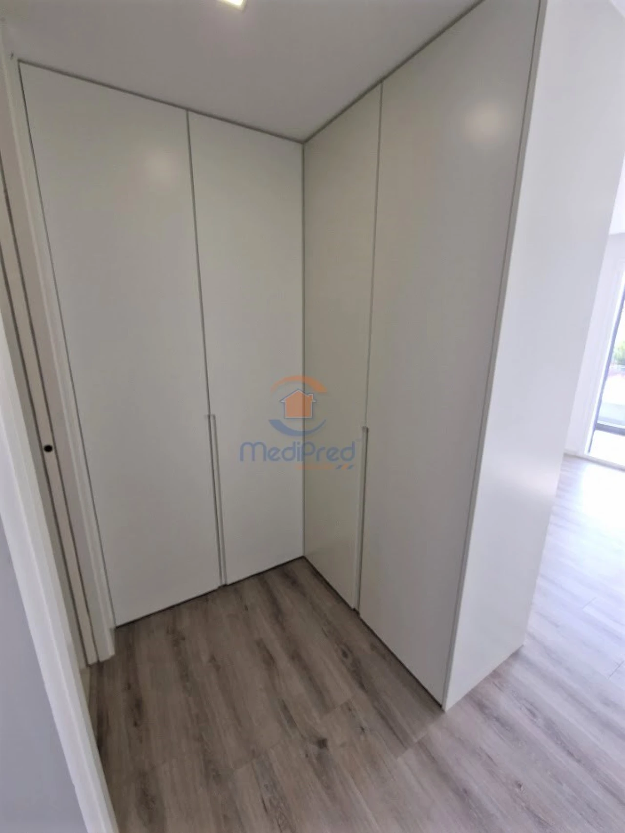 Apartamento T2 para Venda em Santo António dos Cavaleiros e Frielas Foto 6