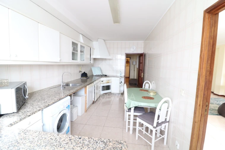 Apartamento T3 para Arrendamento em São Vitor (Braga) Foto 1