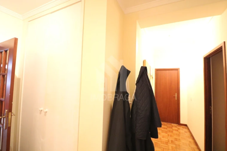 Apartamento T3 para Arrendamento em São Vitor (Braga) Foto 11
