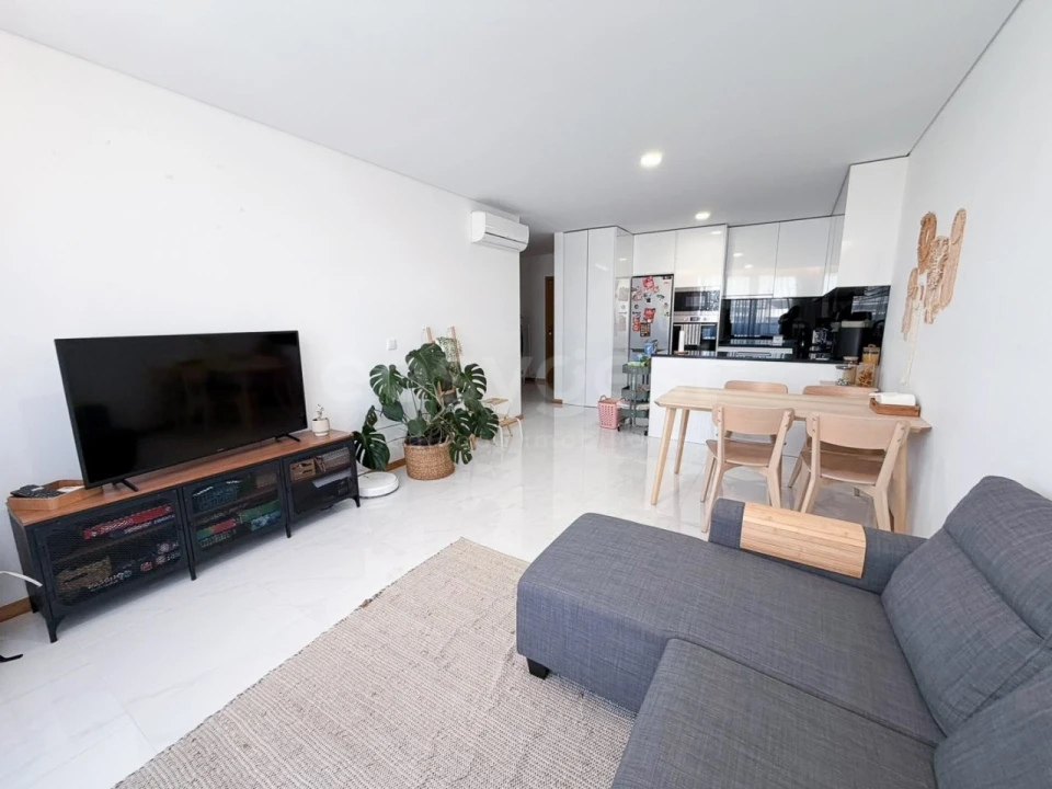 Apartamento T3 para Venda em Glória e Vera Cruz Foto 2