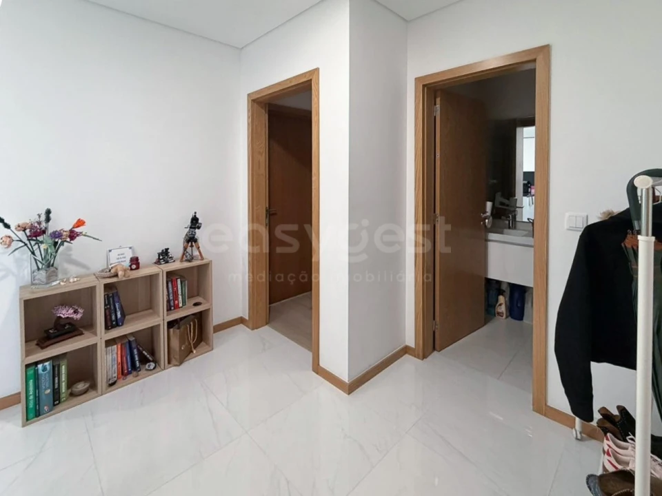 Apartamento T3 para Venda em Glória e Vera Cruz Foto 3