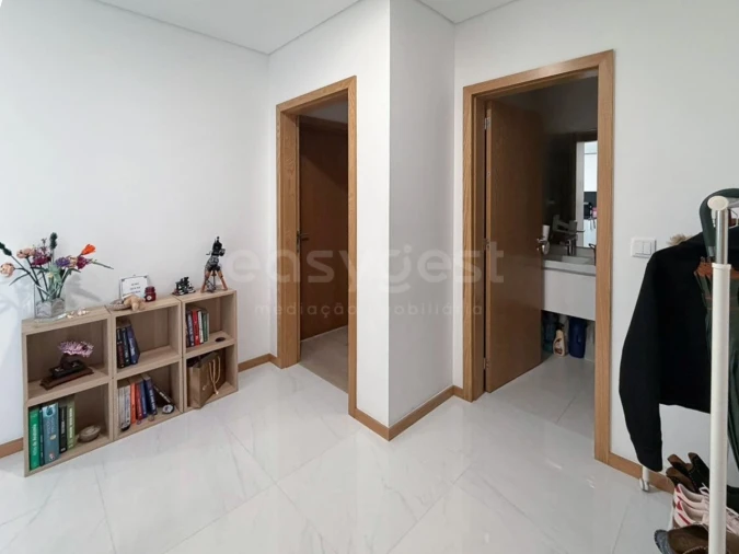 Apartamento T3 para Venda em Glória e Vera Cruz Foto 3