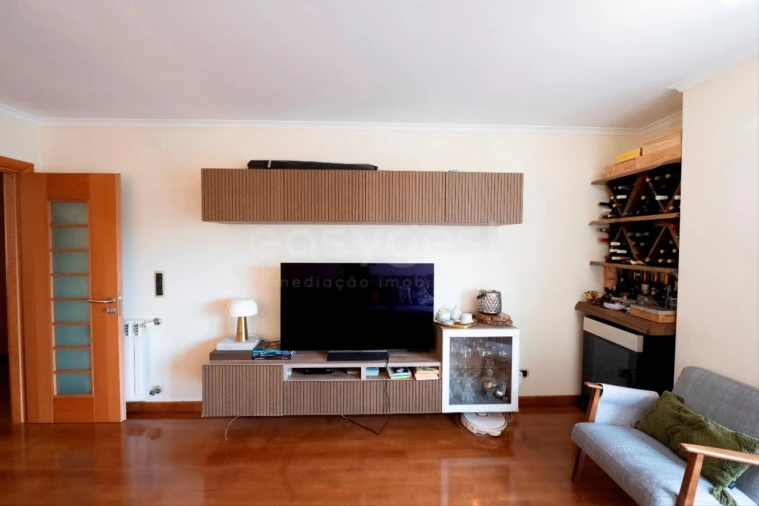 Apartamento T3 para Venda em Marvila Foto 2