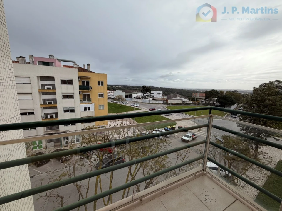 Apartamento T3 para Venda em Santo Antonio da Charneca Foto 5