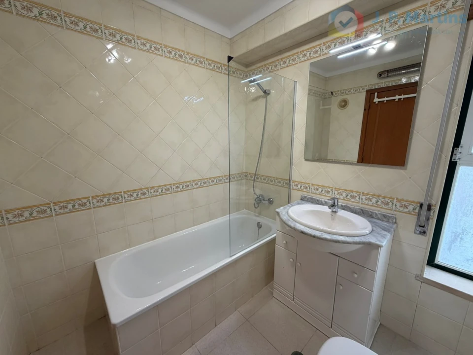 Apartamento T3 para Venda em Santo Antonio da Charneca Foto 26