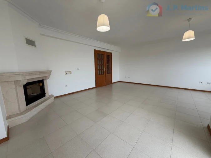 Apartamento T3 para Venda em Santo Antonio da Charneca Foto 4