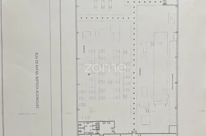 Terreno Comércio / Armazém para Venda em Castêlo da Maia