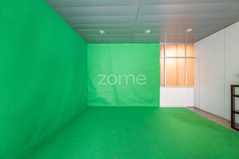 Terreno Comércio / Armazém para Venda em Castêlo da Maia Foto 19