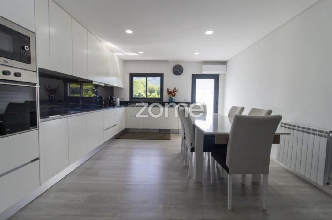 Moradia T3 para Venda em Povoa de Lanhoso (N. Senhora do Amparo) Foto 1