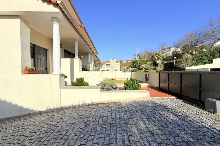 Moradia T3 para Venda em Mogege Foto 49