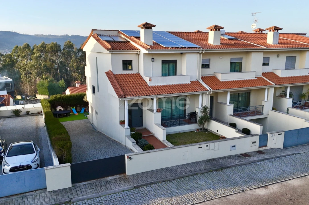 Moradia T3 para Venda em Mogege Foto 1