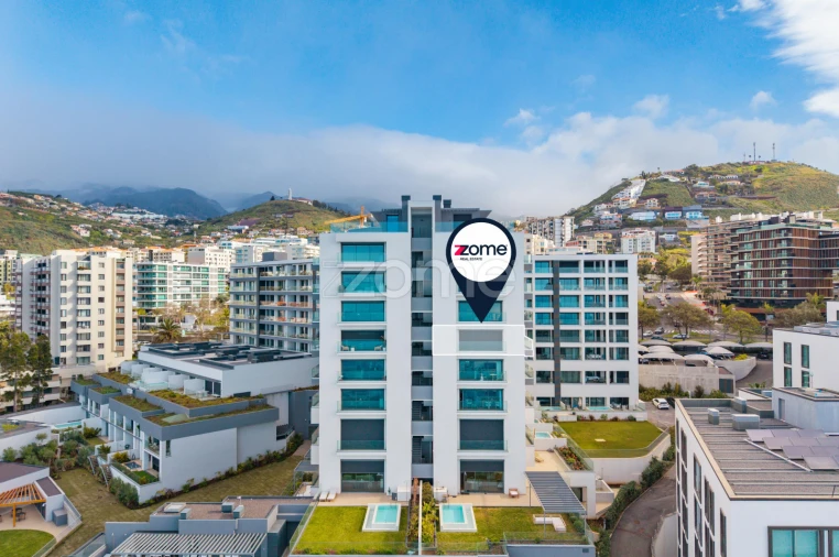 Apartamento T3 para Arrendamento em São Martinho Foto 5