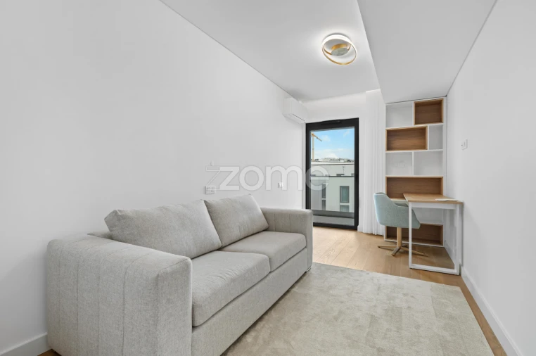 Apartamento T3 para Arrendamento em São Martinho Foto 32