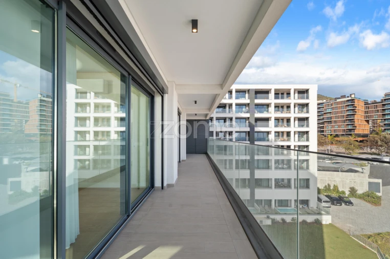 Apartamento T3 para Arrendamento em São Martinho Foto 46