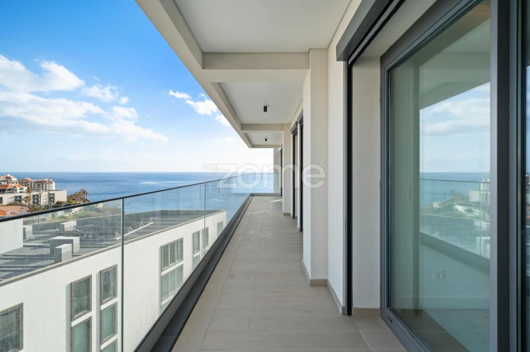 Apartamento T3 para Arrendamento em São Martinho Foto 48