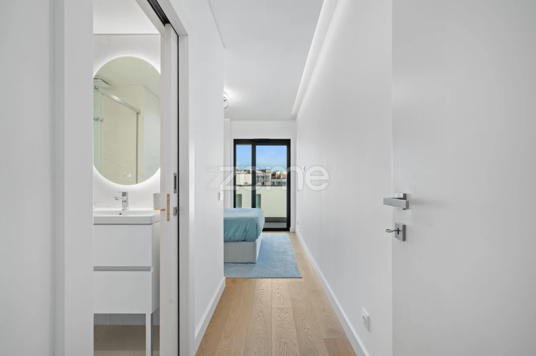 Apartamento T3 para Arrendamento em São Martinho Foto 27