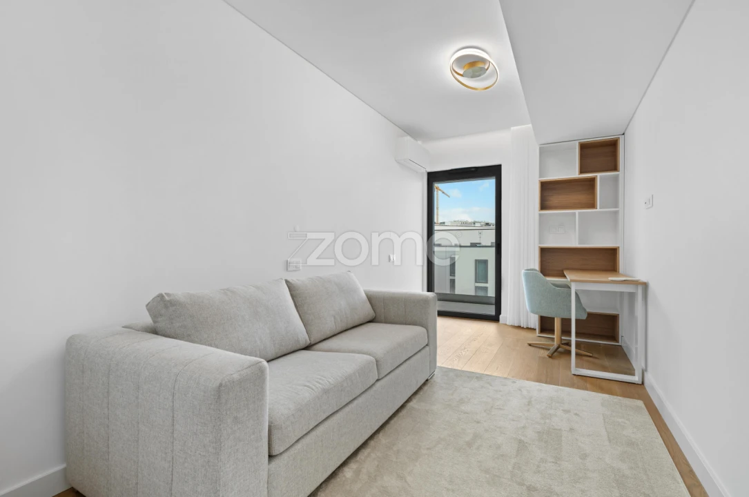 Apartamento T3 para Arrendamento em São Martinho Foto 32