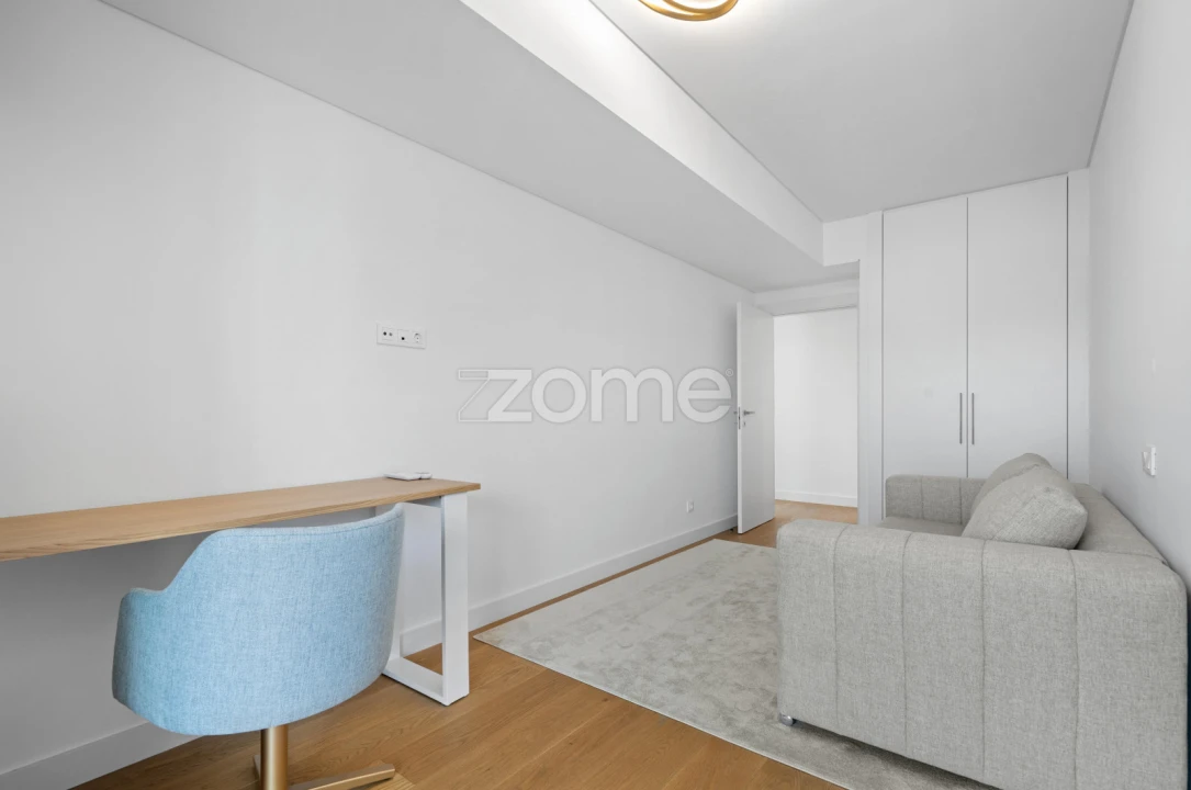 Apartamento T3 para Arrendamento em São Martinho Foto 33