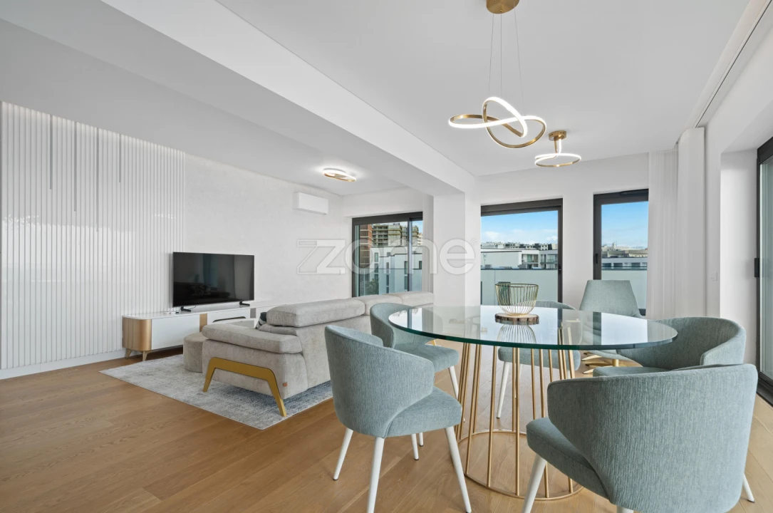 Apartamento T3 para Arrendamento em São Martinho Foto 43