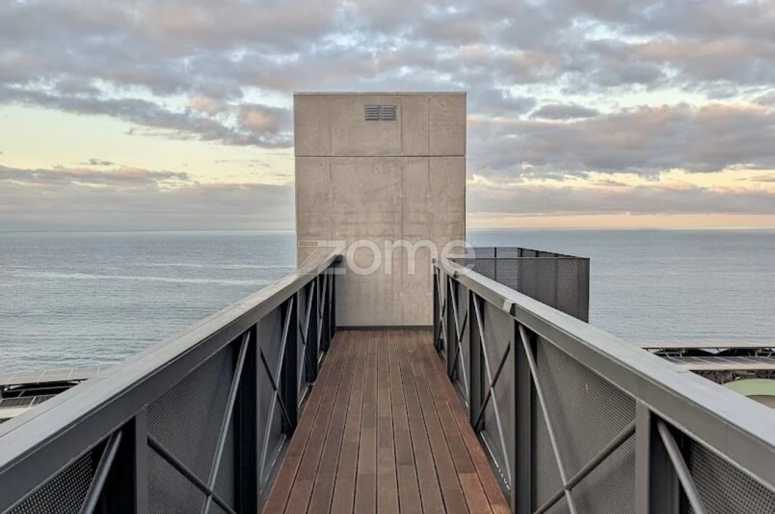 Apartamento T3 para Arrendamento em São Martinho Foto 19