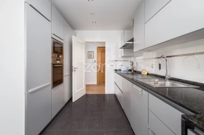 Apartamento T2 para Venda em Areeiro