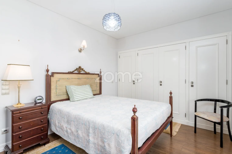 Apartamento T2 para Venda em Areeiro Foto 19