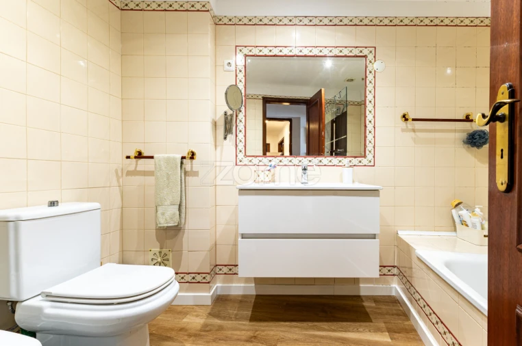 Apartamento T2 para Venda em Algueirão-Mem Martins Foto 16