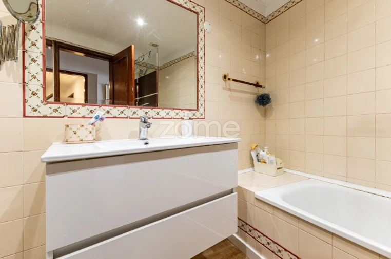 Apartamento T2 para Venda em Algueirão-Mem Martins Foto 15