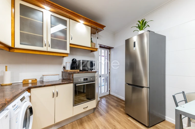 Apartamento T2 para Venda em Algueirão-Mem Martins Foto 9