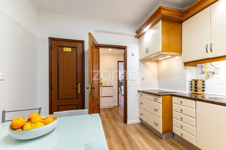 Apartamento T2 para Venda em Algueirão-Mem Martins Foto 10