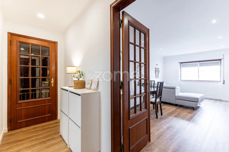 Apartamento T2 para Venda em Algueirão-Mem Martins Foto 6