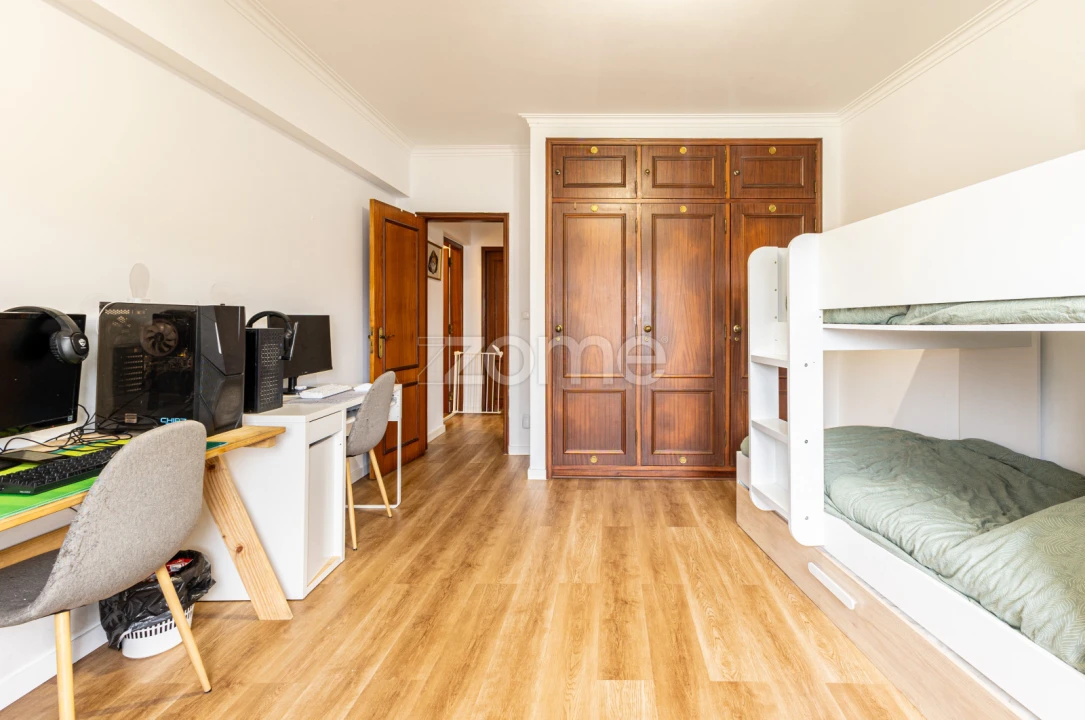 Apartamento T2 para Venda em Algueirão-Mem Martins Foto 14