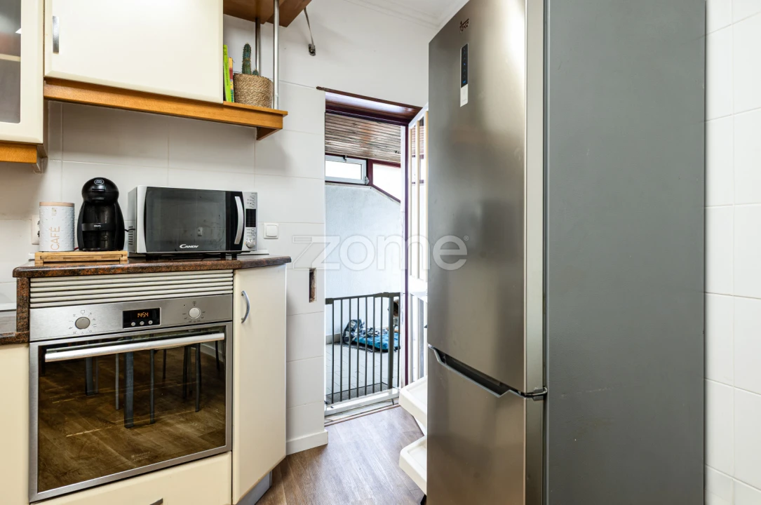 Apartamento T2 para Venda em Algueirão-Mem Martins Foto 12