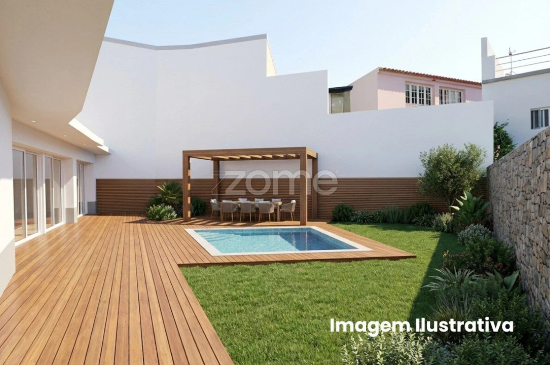 Moradia T4 para Venda em Arrifes Foto 24