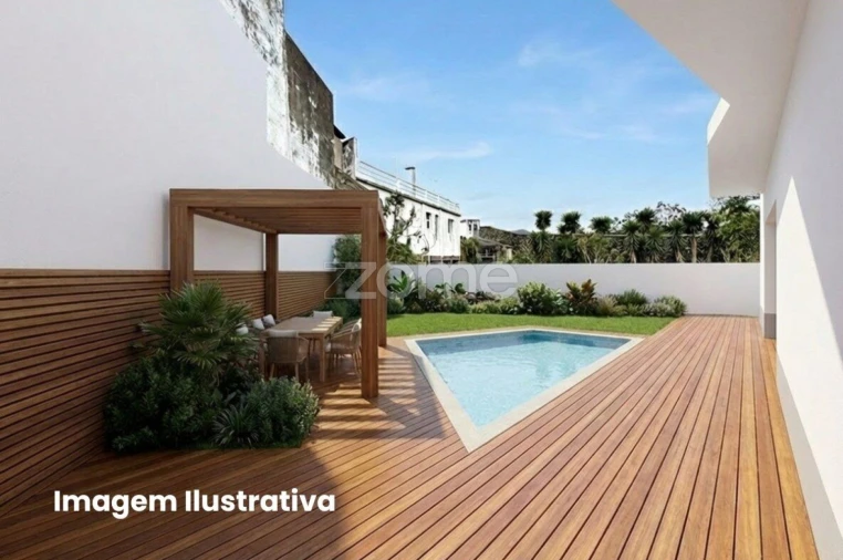 Moradia T4 para Venda em Arrifes Foto 26