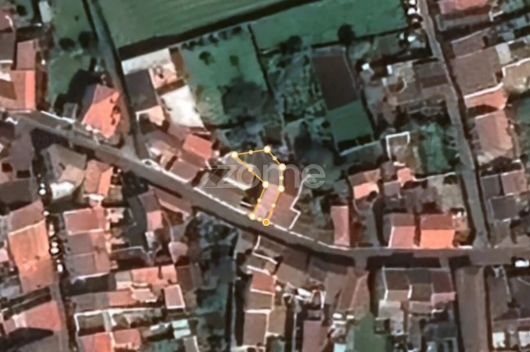 Moradia T4 para Venda em Arrifes Foto 36