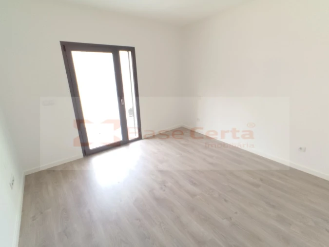 Apartamento T3 para Venda em Corroios Foto 14