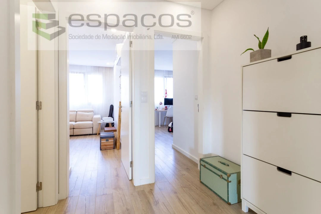 Apartamento T3 para Venda em Santo António dos Cavaleiros e Frielas Foto 18