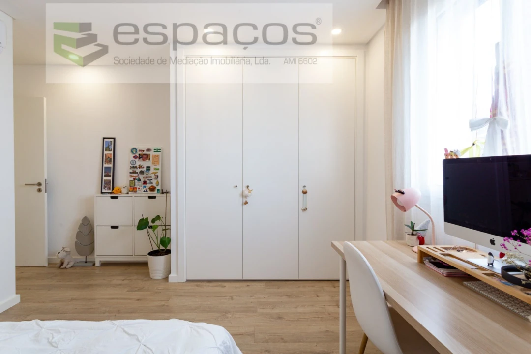 Apartamento T3 para Venda em Santo António dos Cavaleiros e Frielas Foto 27